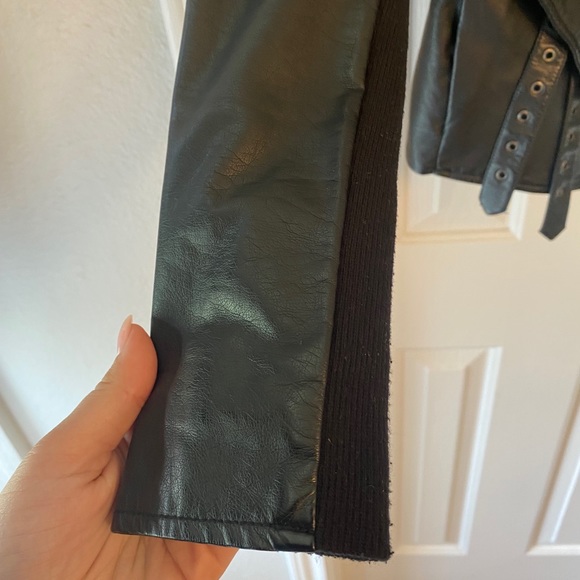 Leather jacket - Picture 2 of 4